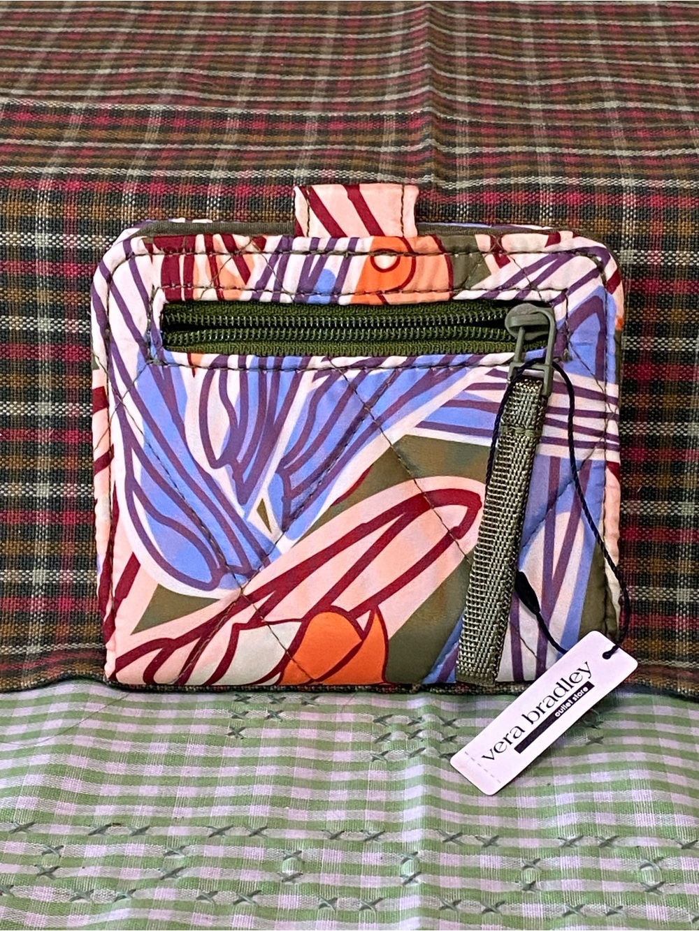 Vera Bradley dragonfly patterned ultralight quilted wallet (D-1)
